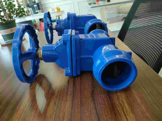 DN50-DN300 Besi Ulet Soft Seal Gate Valve Handwheel Menerima Disesuaikan